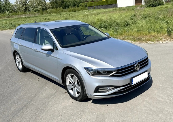 Volkswagen Passat cena 117999 przebieg: 135000, rok produkcji 2020 z Głogówek małe 92